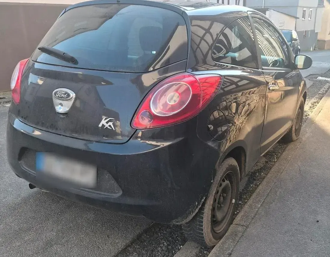 Usata Ford Ka 75 CV (55 kW) 2010 Nero Utilitaria