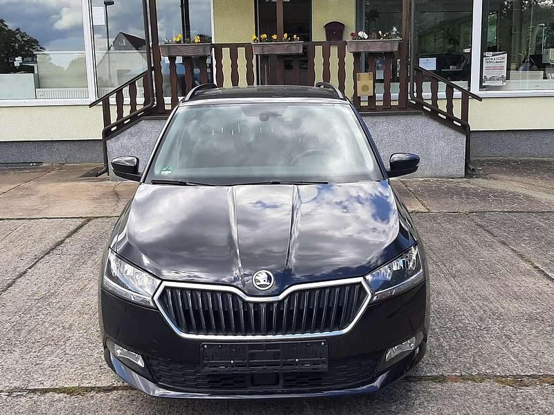 Schwarzmagic perleffekt Gebraucht 2022 Skoda Fabia Ambition Kombi | 16.950 € (Fairer Preis) - Bild 1/4