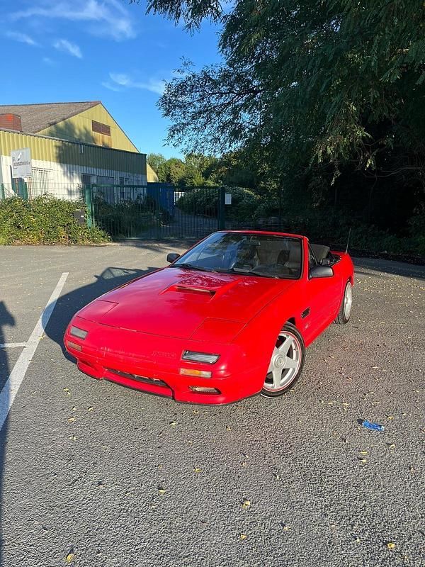Rot Gebraucht 1990 Mazda RX7 Kleinwagen | 12.999 € - Bild 1/4