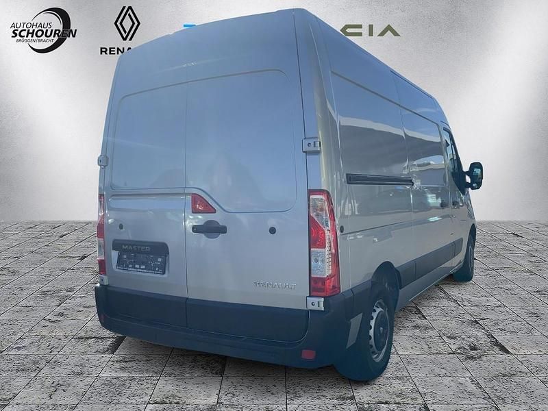 Gebraucht Renault Master 96 PS (70 kW) 2019 Grau Limousine