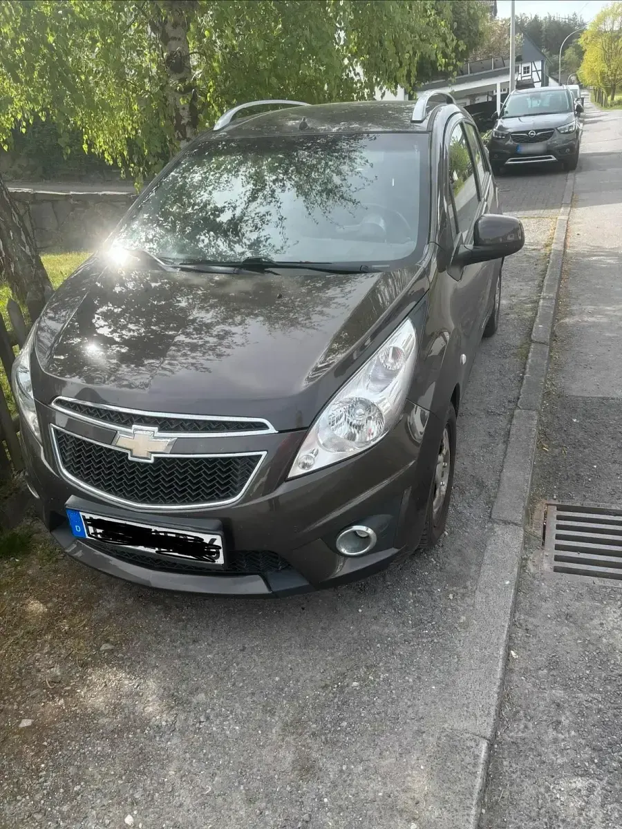 Second-hand Chevrolet Spark 90 CP (66 kW) 2012 Maro Hatchback