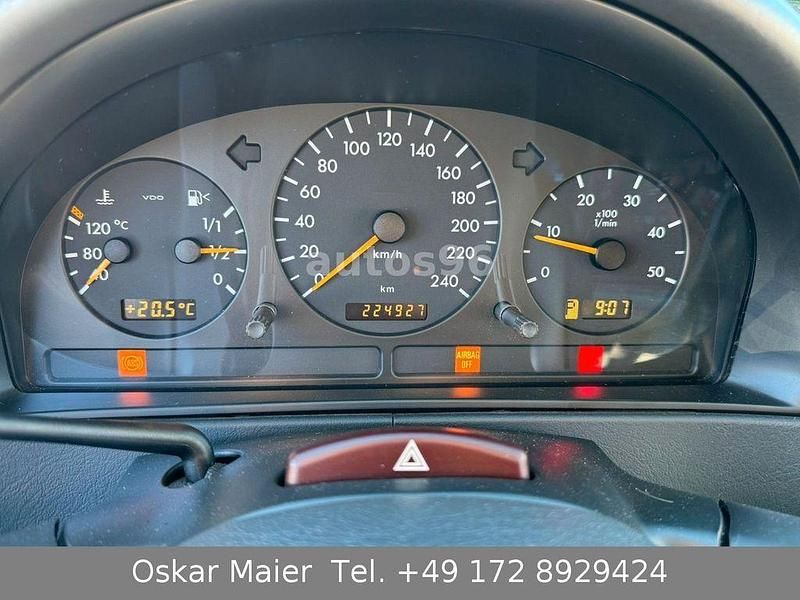 Gebraucht Mercedes ML270 163 PS (119 kW) 2004 Schwarz SUV