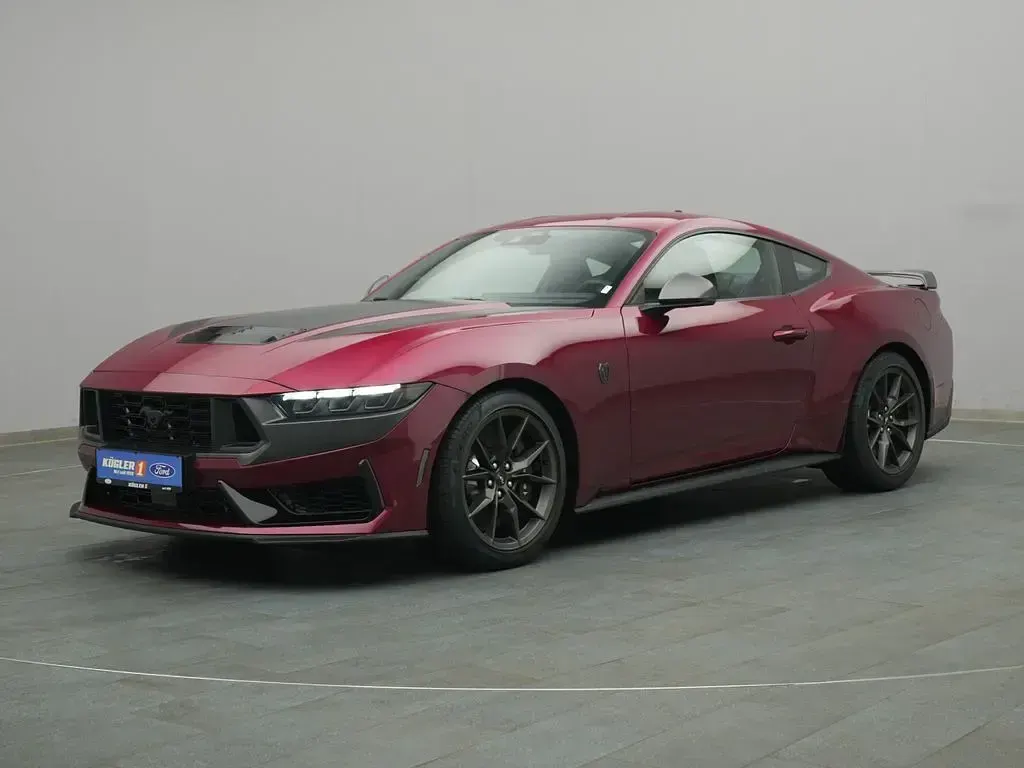 Neu Ford Mustang Dark Horse 454 PS (333 kW) 2026 Molten magenta metallic Coupé