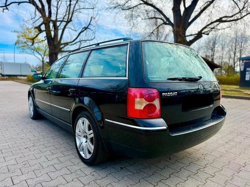 Gebraucht VW Passat Highline 116 PS (85 kW) 2003 Schwarz Kombi