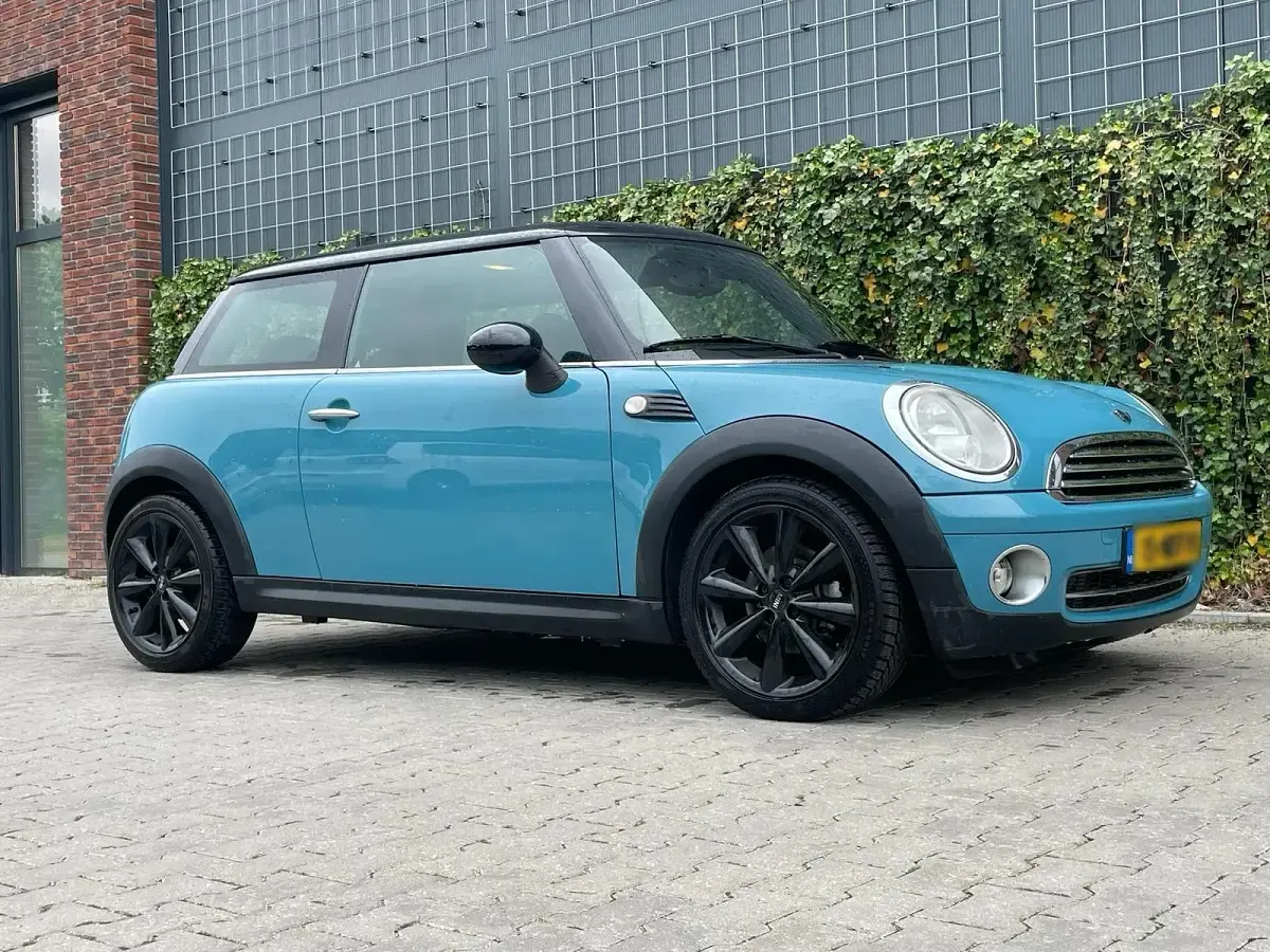 Gebraucht Mini Cooper 120 PS (88 kW) 2010 Blau Kleinwagen