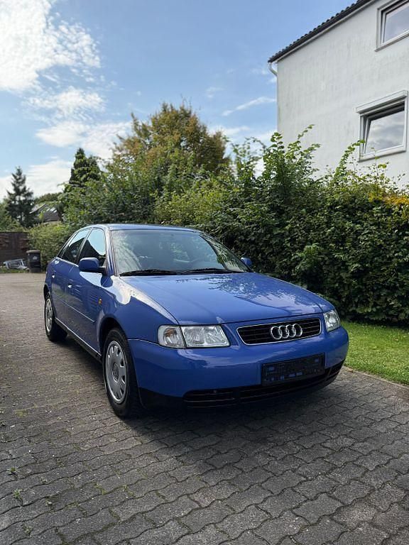 Gebraucht 2000 Audi A3 Ambiente Limousine | 2.690 € (Etwas zu teuer) - Bild 1/4