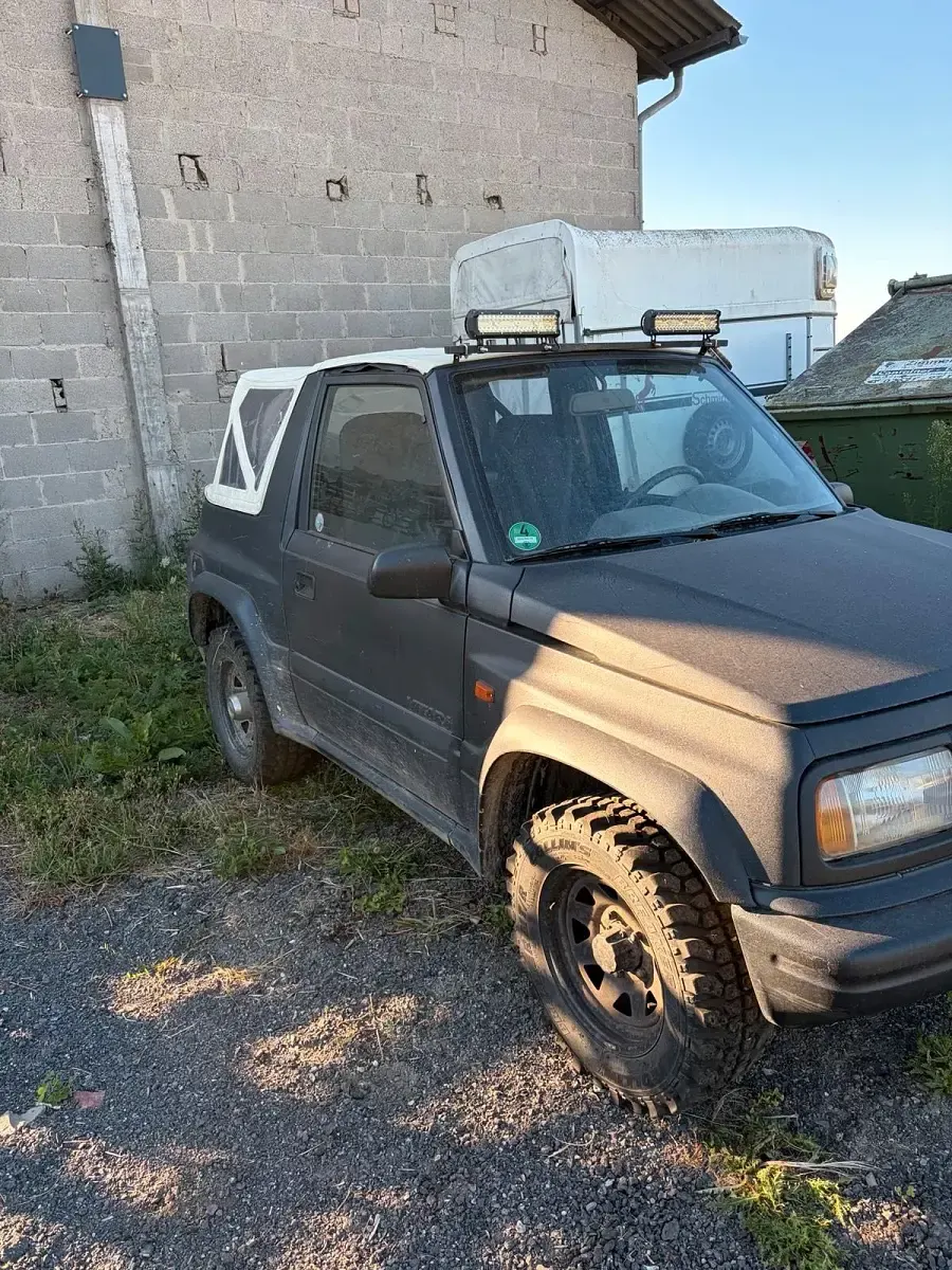 Gebraucht Suzuki Vitara 1999 Schwarz Cabrio