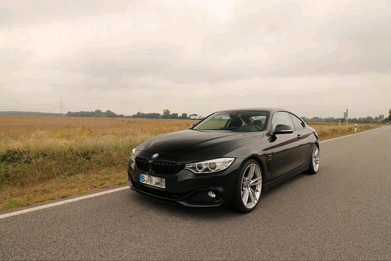 Schwarz Gebraucht 2014 BMW 420 Sport Line Coupé | 18.000 € (Etwas zu teuer) - Bild 1/4