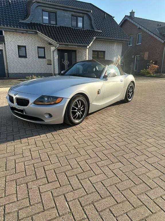 Gebraucht BMW Z4 192 PS (141 kW) 2003 Silber Cabrio