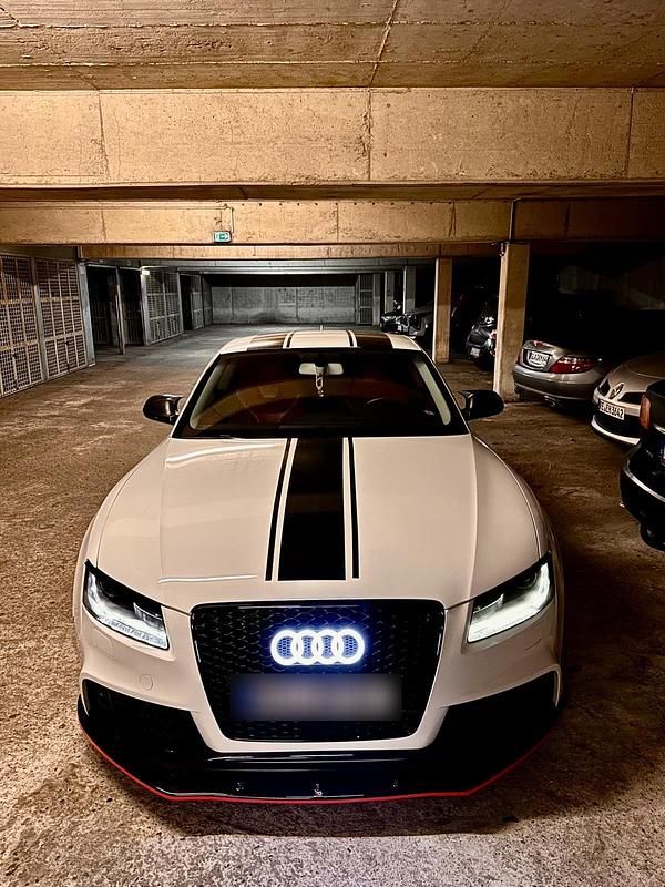 Gebraucht Audi Coupé Ambiente 300 PS (220 kW) 2008 Weiß Coupé