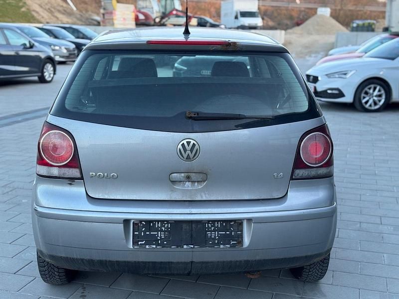 Gebraucht VW Polo Comfortline 80 PS (58 kW) 2006 Silber Kleinwagen