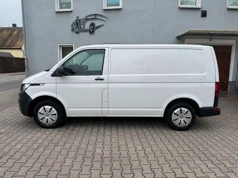 Używany VW T6.1 90 KM (66 kW) 2021 Biały Van