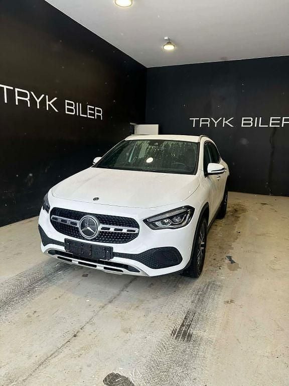 Gebraucht Mercedes GLA250 224 PS (164 kW) 2020 Weiß SUV