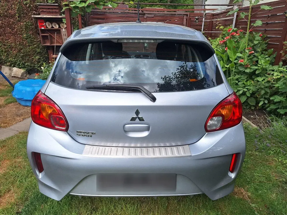 Gebraucht Mitsubishi Space Star Select 71 PS (52 kW) 2023 Silber Kleinwagen