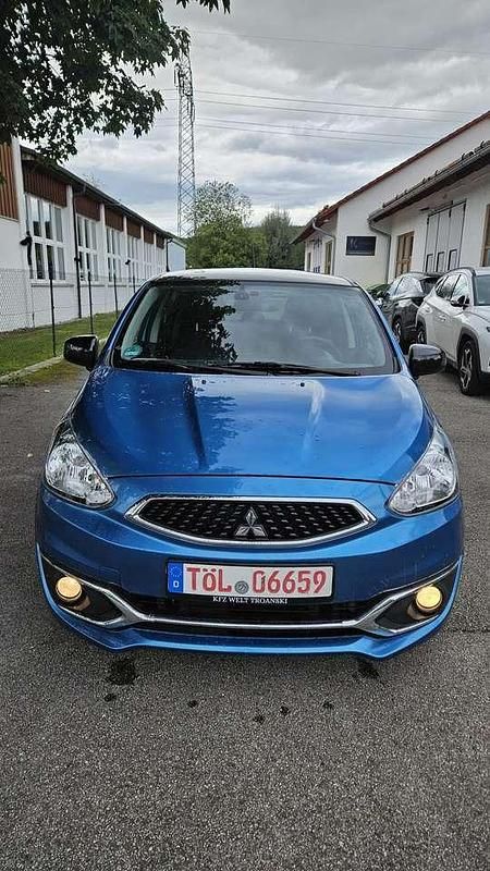 Blau Gebraucht 2019 Mitsubishi Space Star Diamant Edition Kleinwagen | 8.900 € (Guter Preis) - Bild 1/4