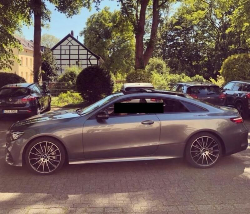 Grau Gebraucht 2019 Mercedes E400 AMG Coupé | 42.000 € (Fairer Preis) - Bild 1/4