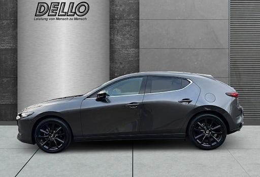 Neu Mazda 3 Nagisa 140 PS (102 kW) 2025 Grau Limousine