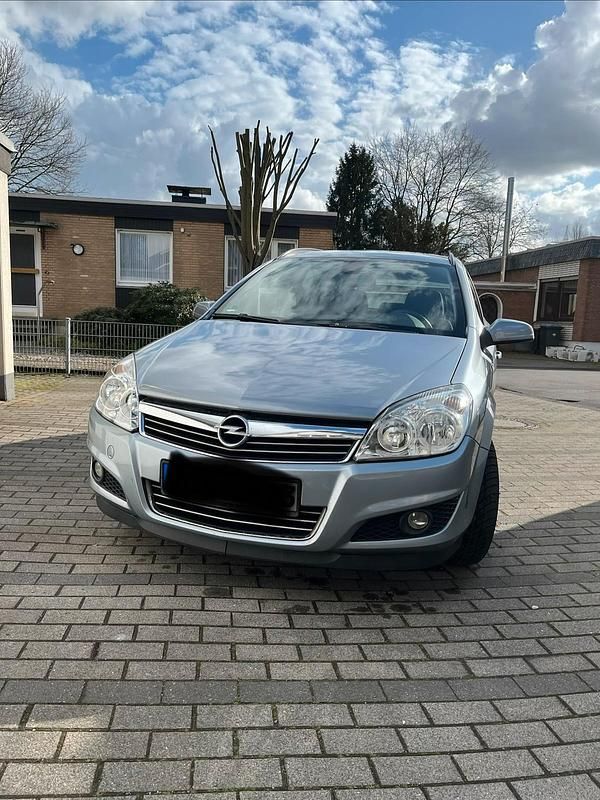 Gebraucht Opel Astra 125 PS (91 kW) 2008 Silber Kombi