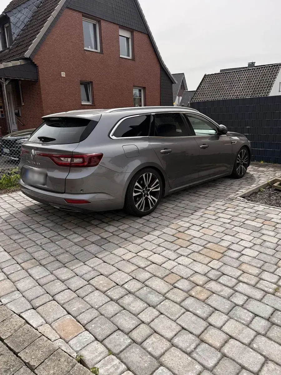 Gebraucht Renault Talisman Initiale Paris 200 PS (147 kW) 2016 Grau Kombi