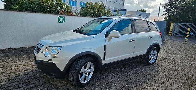 Weiß Gebraucht 2010 Opel Antara Edition SUV | 4.950 € (Teuer) - Bild 1/4
