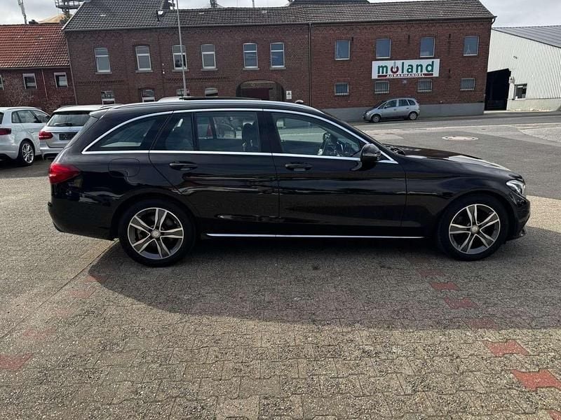 Gebraucht Mercedes C220 170 PS (125 kW) 2016 Schwarz Kombi