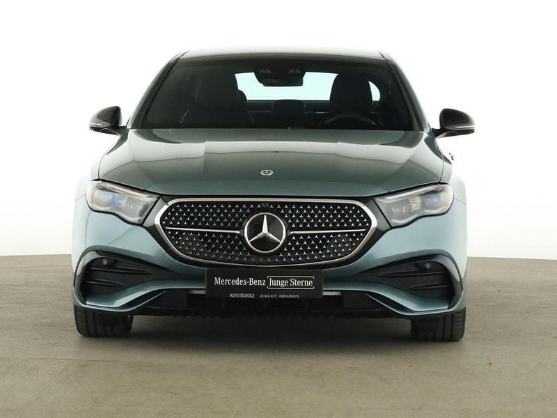 Gebraucht Mercedes E200 AMG 204 PS (150 kW) 2024 Silber Limousine