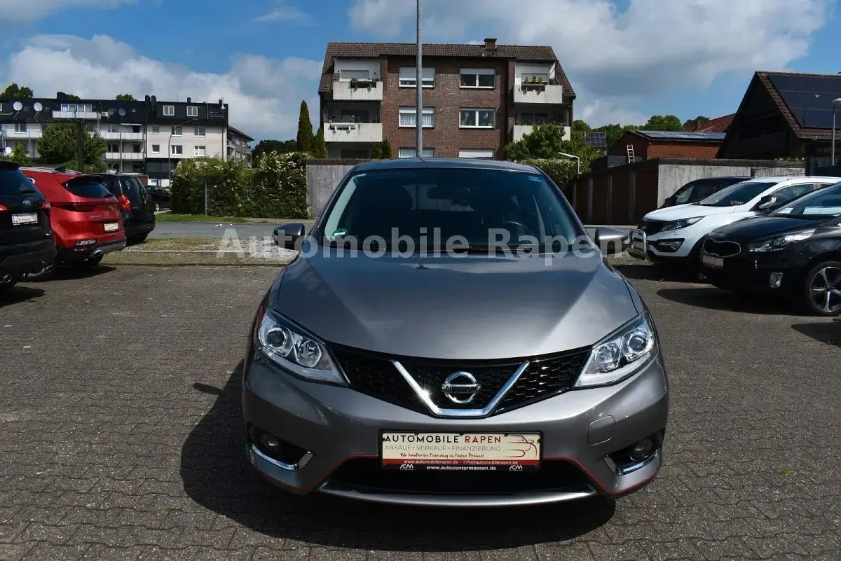 Gebraucht Nissan Pulsar N-Connecta 116 PS (85 kW) 2018 Grau Kleinwagen
