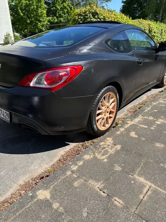 Gebraucht Hyundai Genesis 213 PS (156 kW) 2012 Schwarz Coupé