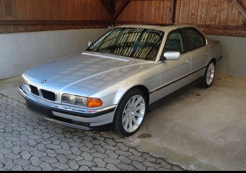 Gebraucht BMW 735 Performance 235 PS (172 kW) 1997 Silber Limousine