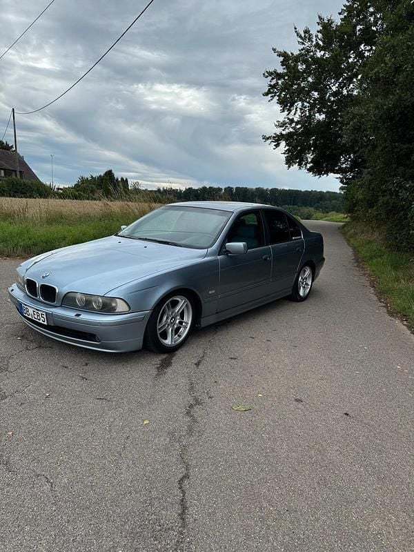 Andere farben Gebraucht 2002 BMW 525 Exclusive Limousine | 4.800 € (Guter Preis) - Bild 1/4