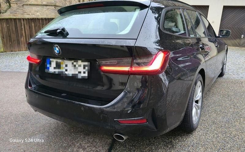 Gebraucht BMW 318 Luxury Line 150 PS (110 kW) 2020 Schwarz Kombi