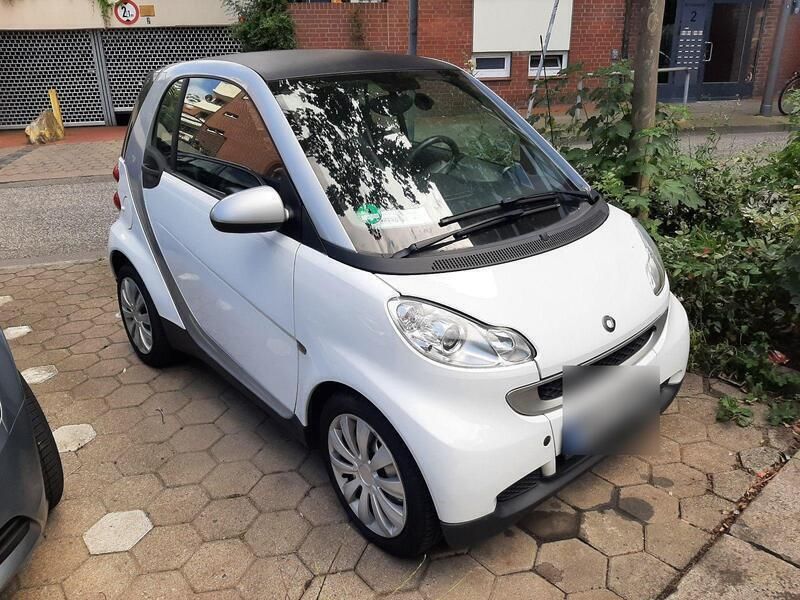 Silber Gebraucht 2012 Smart ForTwo Coupé Pure Coupé | 3.900 € (Superpreis) - Bild 1/4
