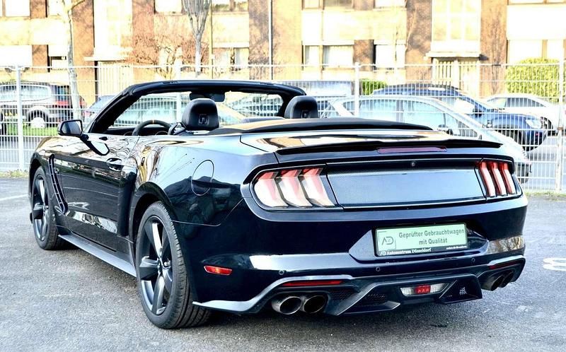 Gebraucht Ford Mustang GT 466 PS (342 kW) 2018 Schwarz Cabrio