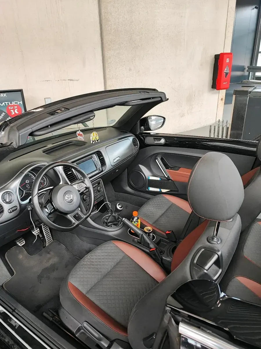 Gebraucht VW Beetle Allstar 120 PS (88 kW) 2016 Schwarz Kleinwagen