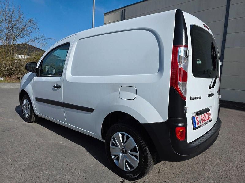Usado Renault Kangoo 90 HP (66 kW) 2013 Branco Monovolume