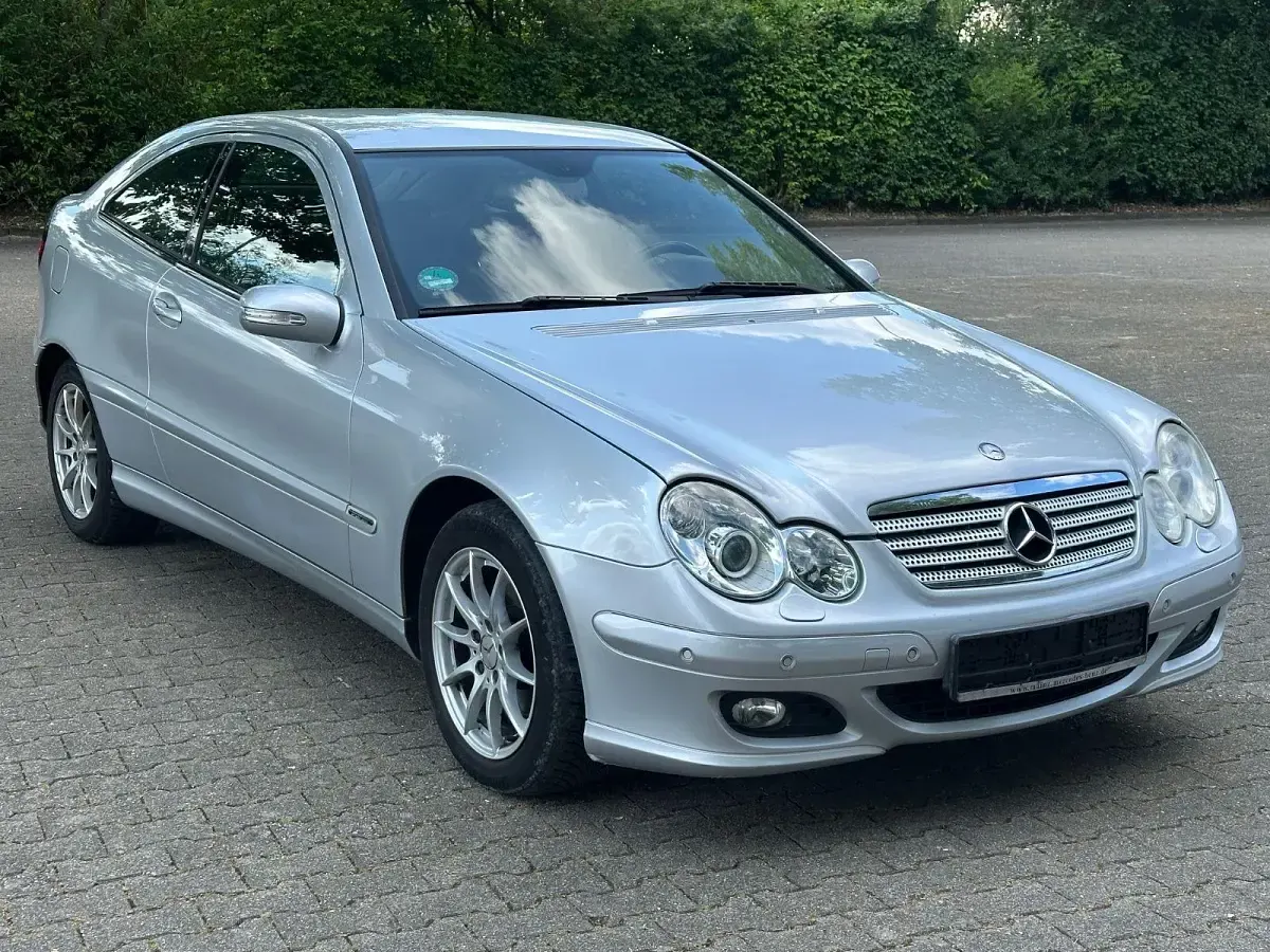 Gebraucht Mercedes C180 Sport Edition 143 PS (105 kW) 2006 Silber Coupé