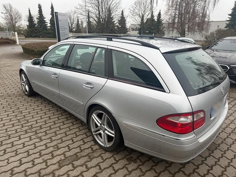 Second-hand Mercedes E280 231 CP (169 kW) 2005 Argintiu Break