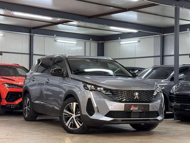 Grau Gebraucht 2022 Peugeot 5008 Allure SUV | 19.890 € (Guter Preis) - Bild 1/4