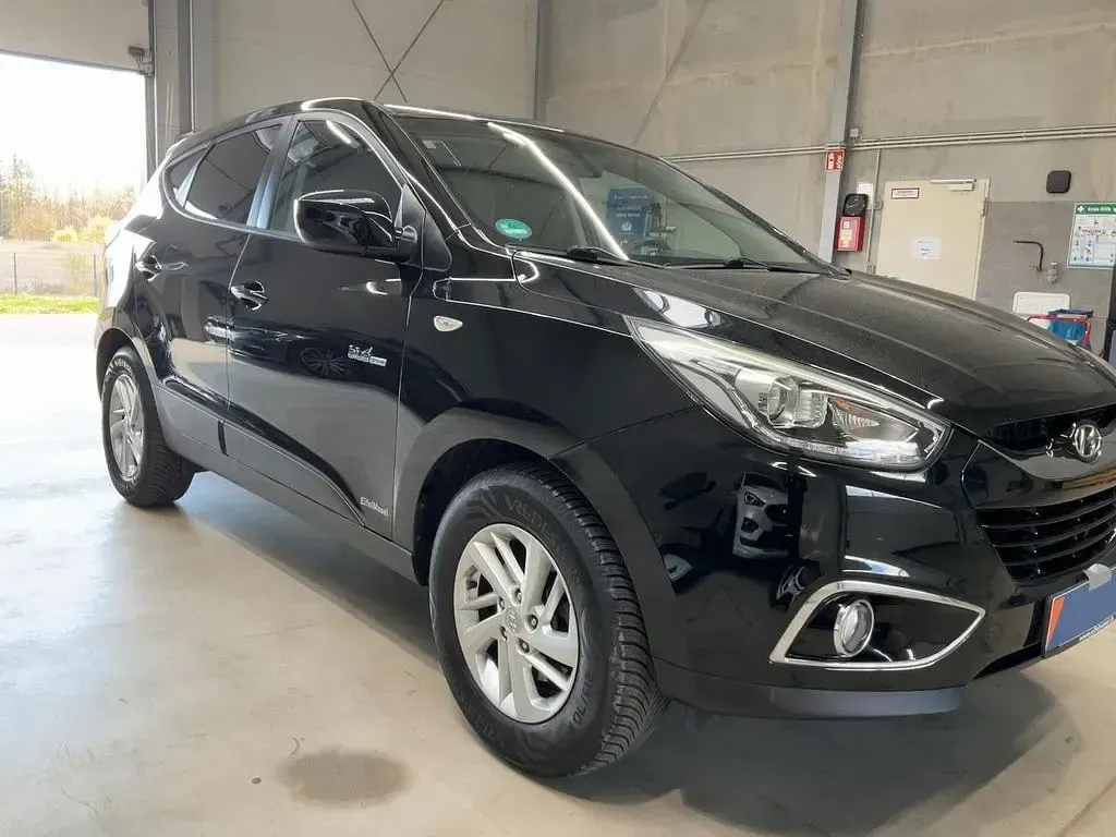 Gebraucht Hyundai ix35 Finale 135 PS (99 kW) 2015 Schwarz SUV