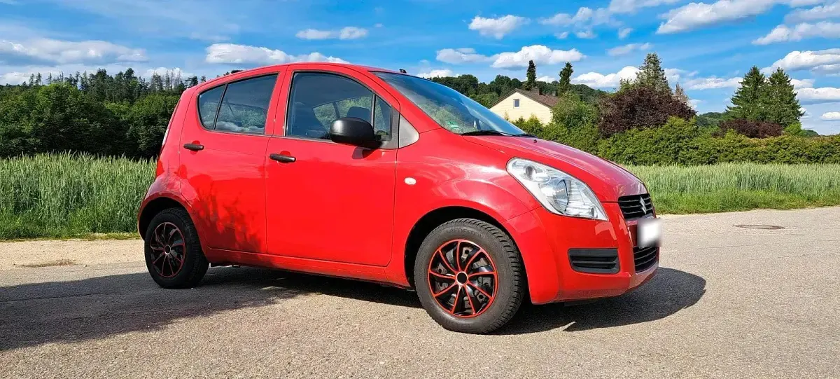 Gebraucht Suzuki Splash 65 PS (47 kW) 2009 Rot Kleinwagen