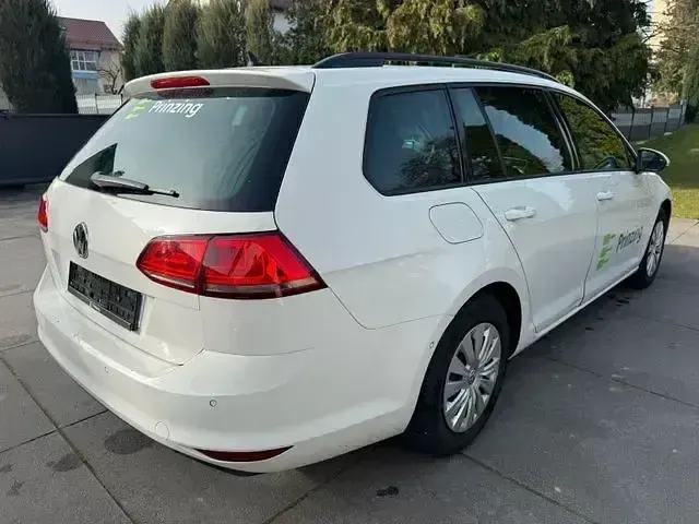 Second-hand VW Golf VII 110 CP (80 kW) 2014 Alb Berlinǎ