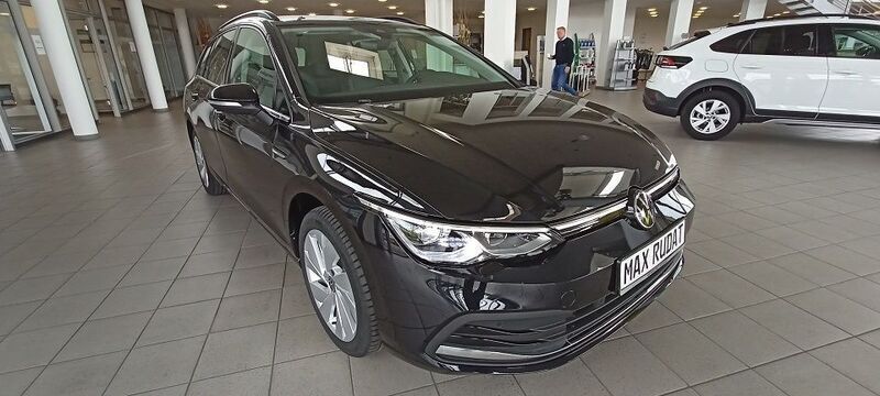 Schwarz Gebraucht 2023 VW Golf VIII Style Kombi | 31.450 € (Etwas zu teuer) - Bild 1/4