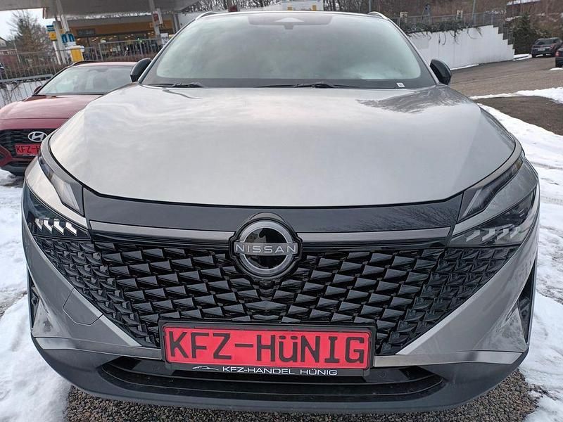 Neu Nissan Qashqai N-Connecta 140 PS (102 kW) 2025 Silber SUV