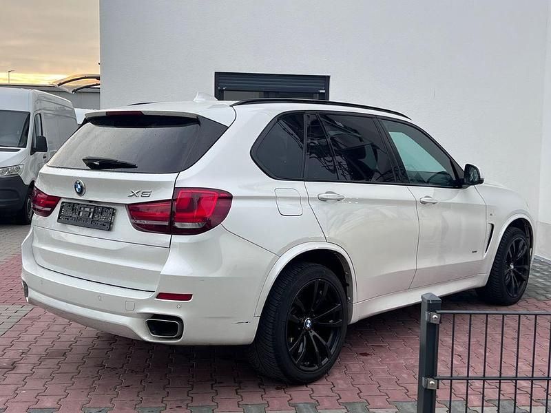 Gebraucht BMW X5 M Sport 258 PS (189 kW) 2017 Mineralweiss metallic SUV