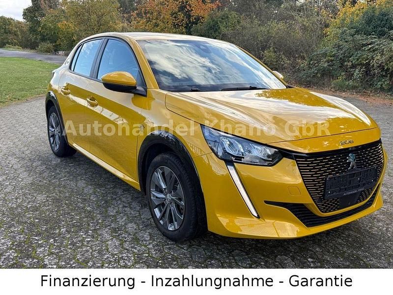 Gelb Gebraucht 2021 Peugeot e-208 Active Kleinwagen | 13.990 € (Fairer Preis) - Bild 1/4