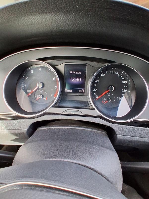 Gebraucht VW Passat Highline 150 PS (110 kW) 2019 Schwarz Kombi