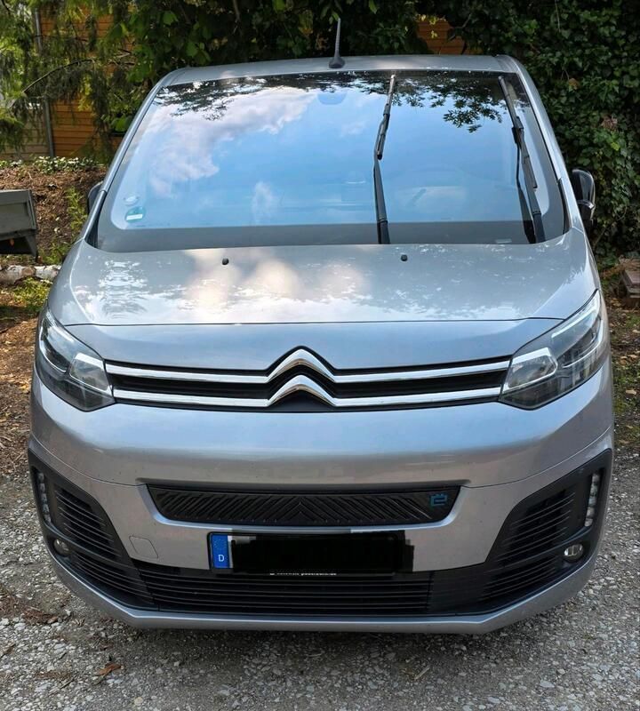 Grau Gebraucht 2023 Citroën e-Spacetourer Van | 27.000 € (Guter Preis) - Bild 1/4