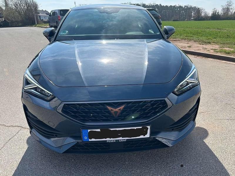 Gebraucht Cupra Leon VZ 300 PS (220 kW) 2022 "magnetic tech" Kleinwagen