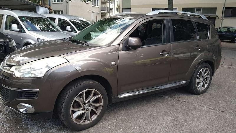 Silber Gebraucht 2011 Citroën C-Crosser Exclusive SUV | 3.300 € (Superpreis) - Bild 1/4