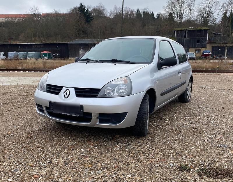 Gebraucht 2008 Renault Clio II Kleinwagen | 1.490 € (Guter Preis) - Bild 1/4